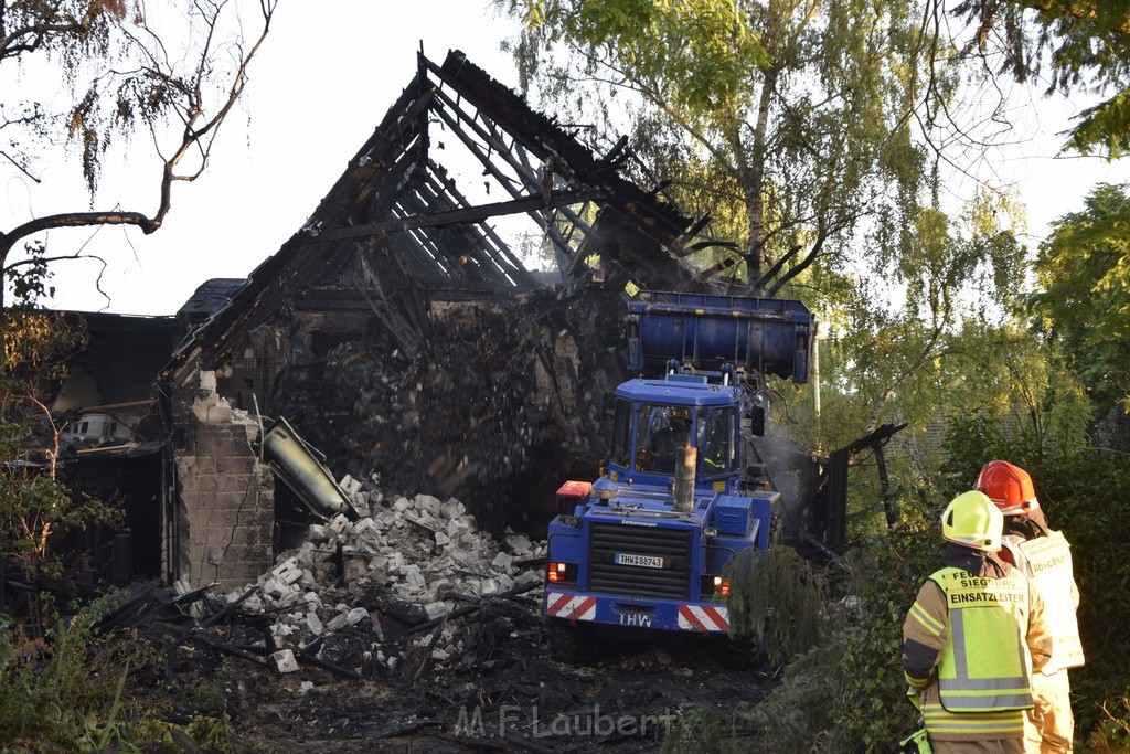 Grossfeuer Einfamilienhaus Siegburg Muehlengrabenstr P1023.JPG - Miklos Laubert